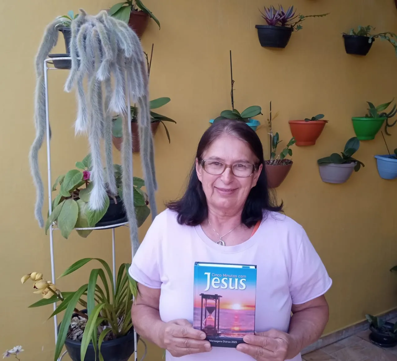 Um testemunho sobre presentear com o Cinco Minutos Com Jesus